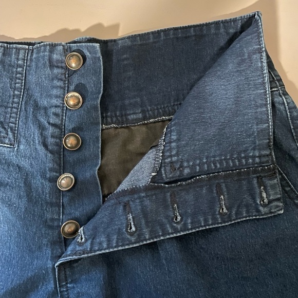 Pins & Needles High Waist Jean Shorts Size 30 Denim Cuffed Hem Button Front - Picture 5 of 7